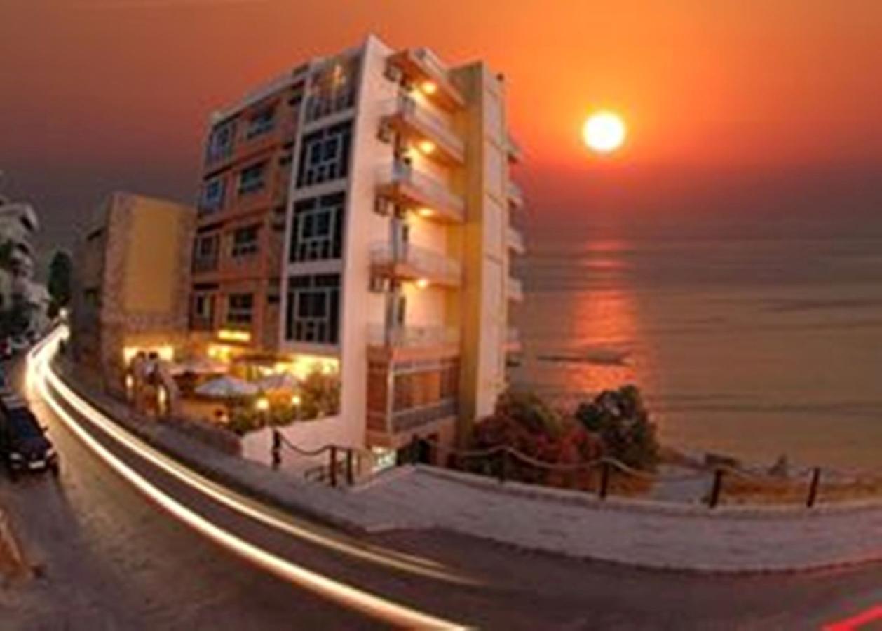 Deluxe Triple Room with Sea View