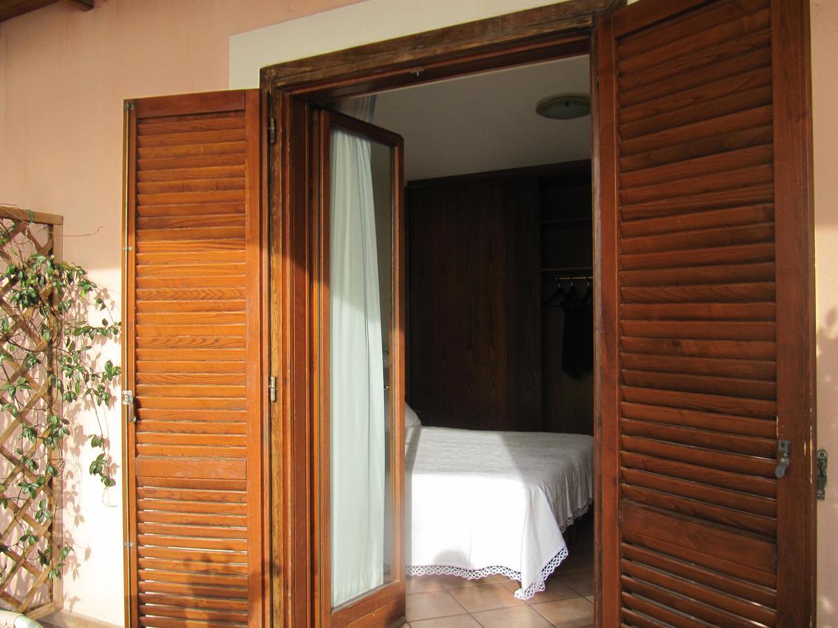 Standard Double Room with Garden View