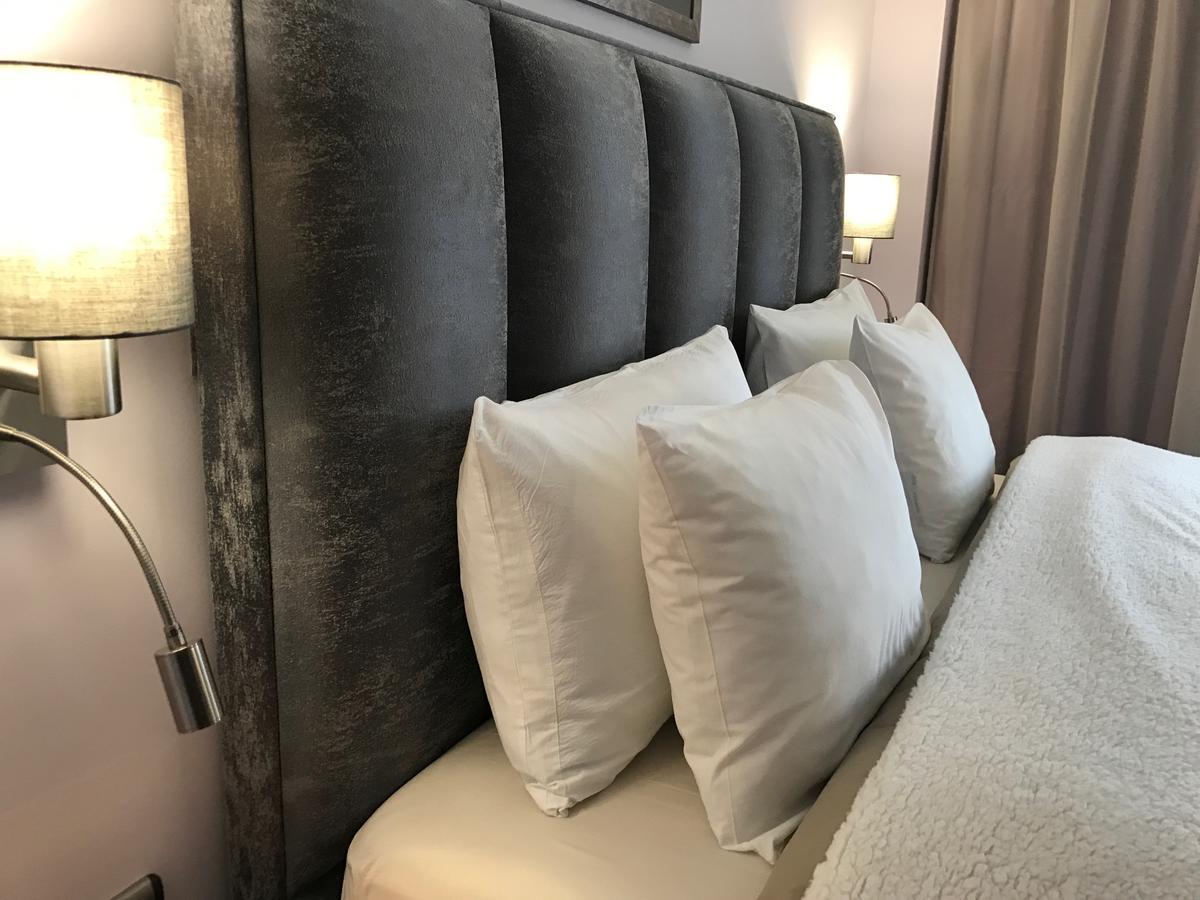 Appartement met Terras en Uitzicht op de Stad - Gratis Luchthaventransfer en VIP-arrangement