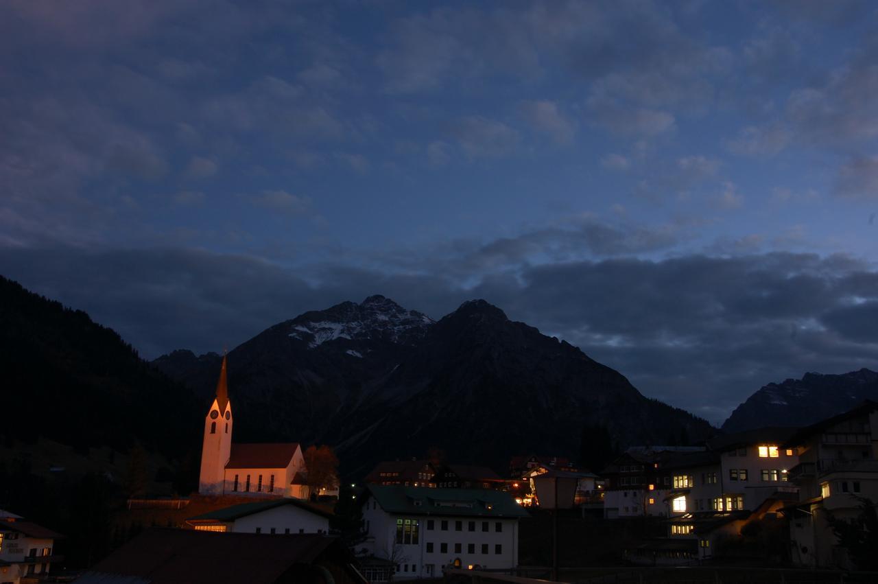 Doppelzimmer mit Balkon