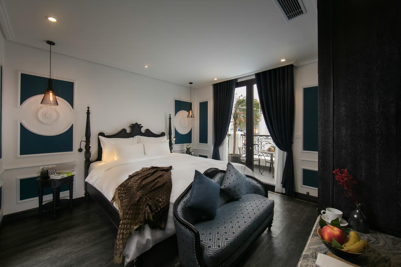 JM Marvel Balcony Room