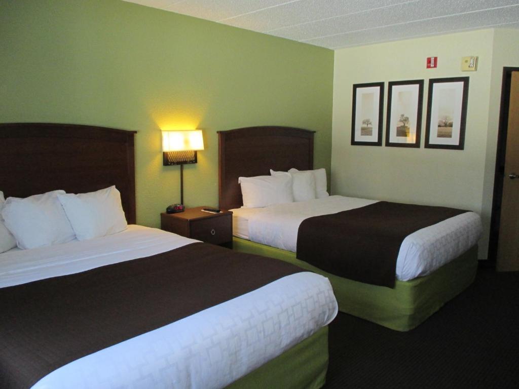 Queen Room Two Queen Beds