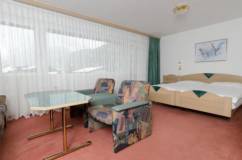 Doppelzimmer mit Balkon