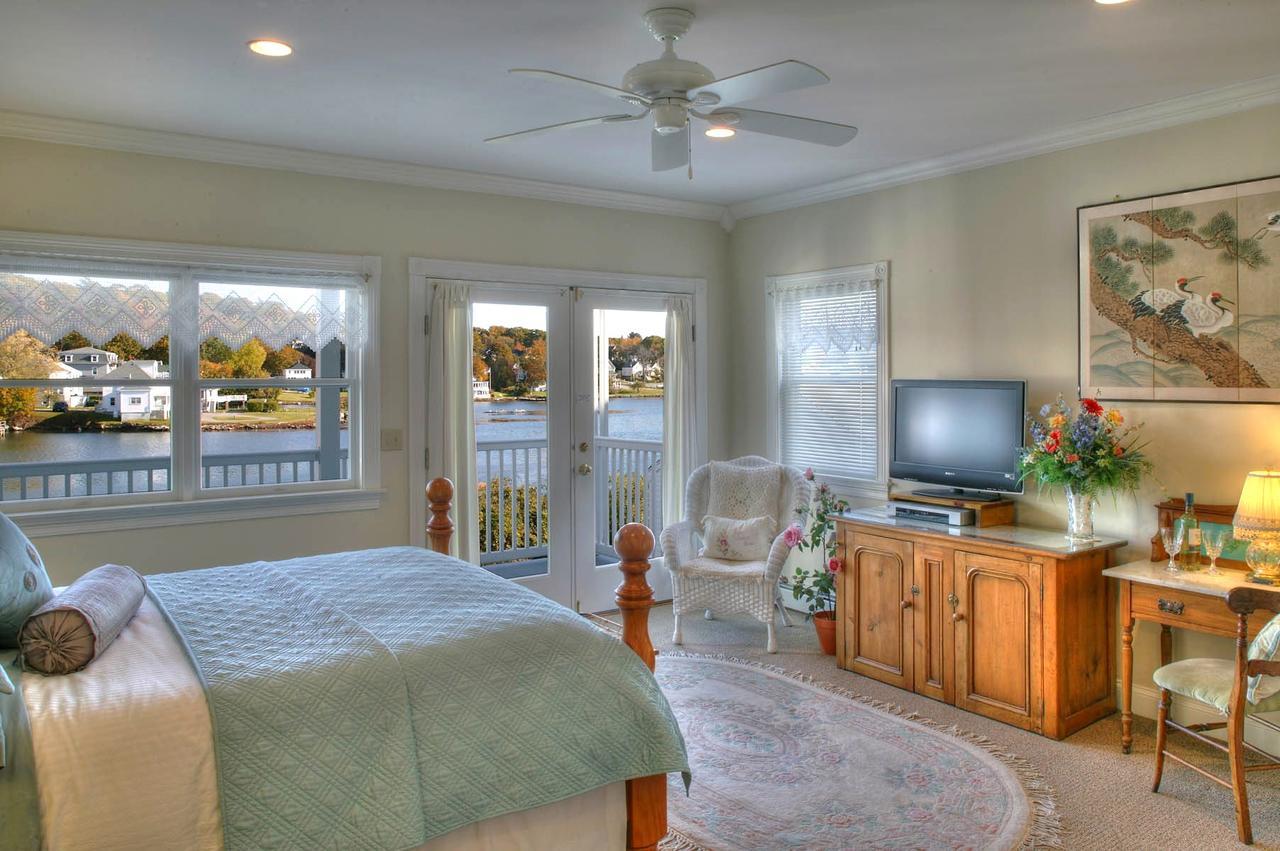Queen Room with Sea View