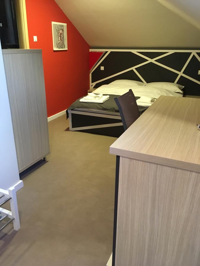 Standard King Room