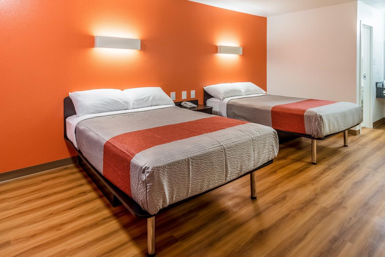 Quadruple Room - Non-Smoking