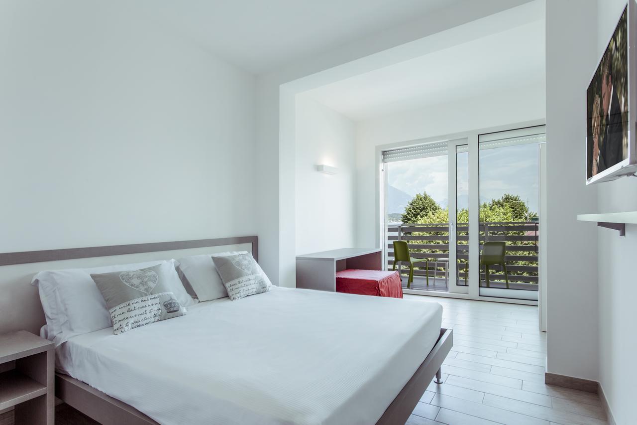 Doppelzimmer mit Balkon und Seeblick