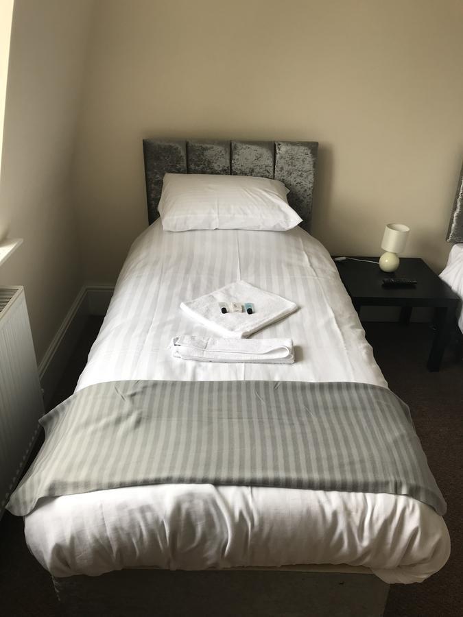 Single Room Bathroom,638877951:JPEG