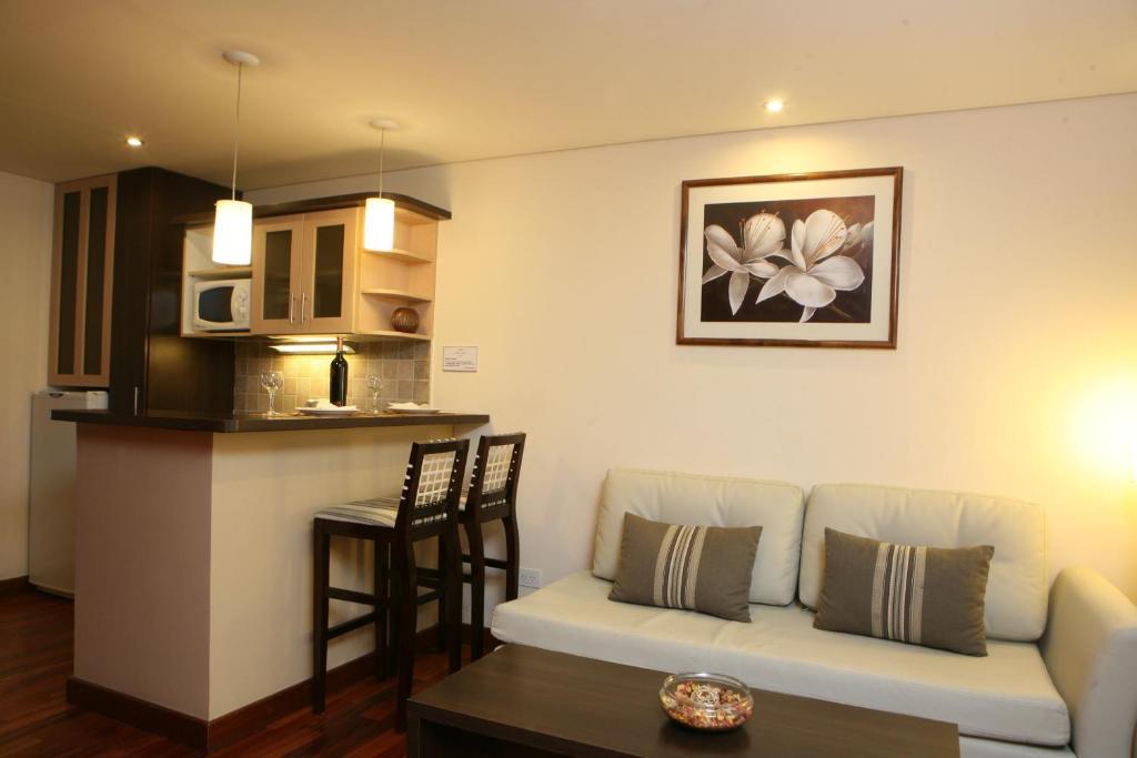 Apartment (3 Adults)