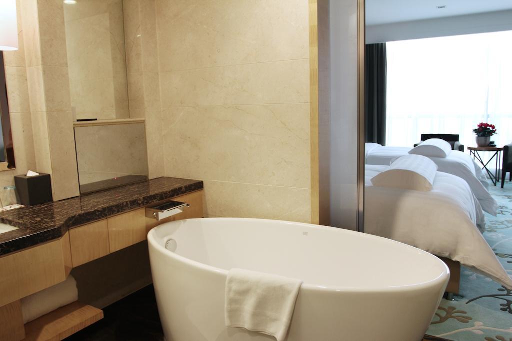 Executive Deluxe King Room