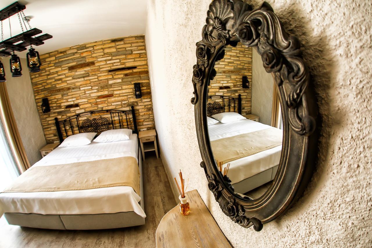 Deluxe Double Room with Balcony and Sea View