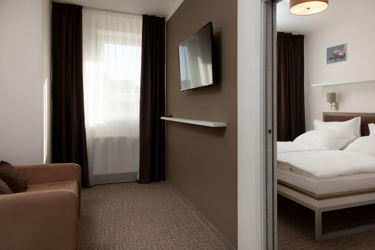 Junior Suite with Garden View,639204162:JPEG