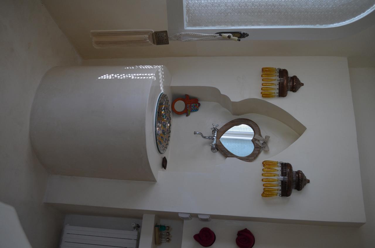 Deluxe King Room,639220269:JPEG