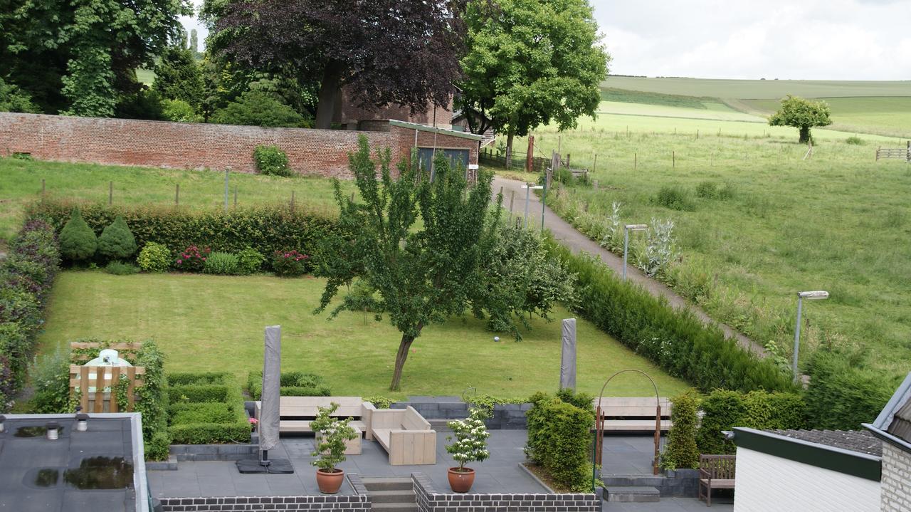 Tweepersoonskamer met 2 Aparte Bedden en Douche (lage prijs)