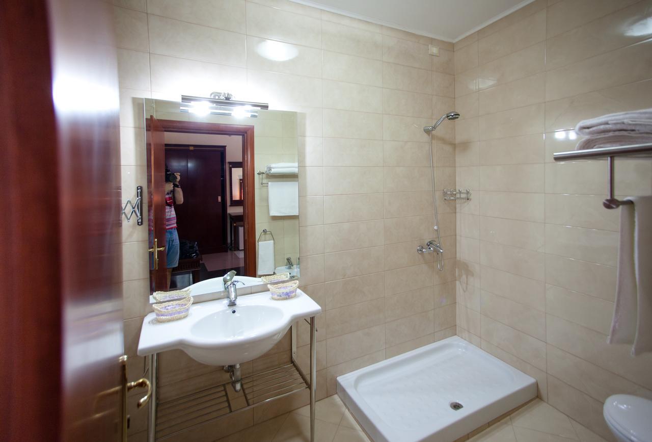 Standard Double Room,639366018:JPEG
