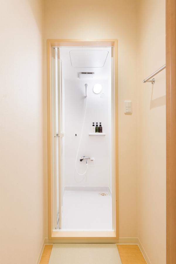 Standard Capsule Room for Female