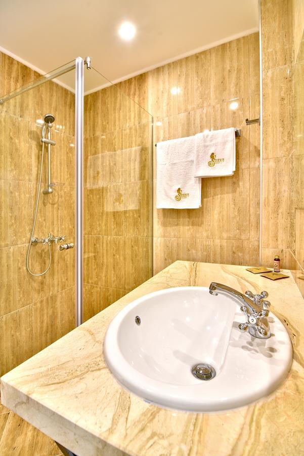 Three-Bedroom Apartment Sea View,639752202:JPEG