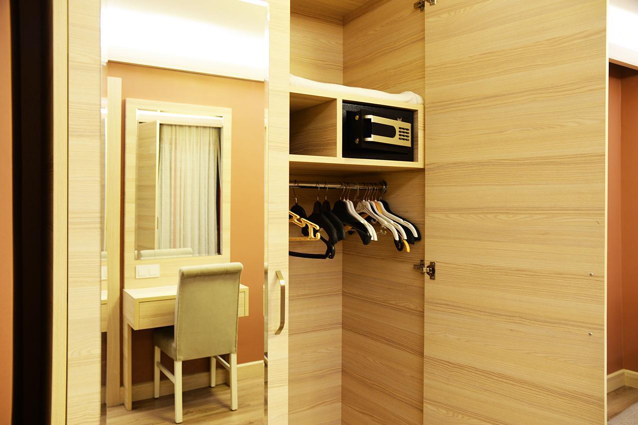 One-Bedroom Suite,639606732:JPEG