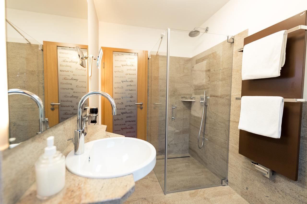 Doppelzimmer mit Balkon