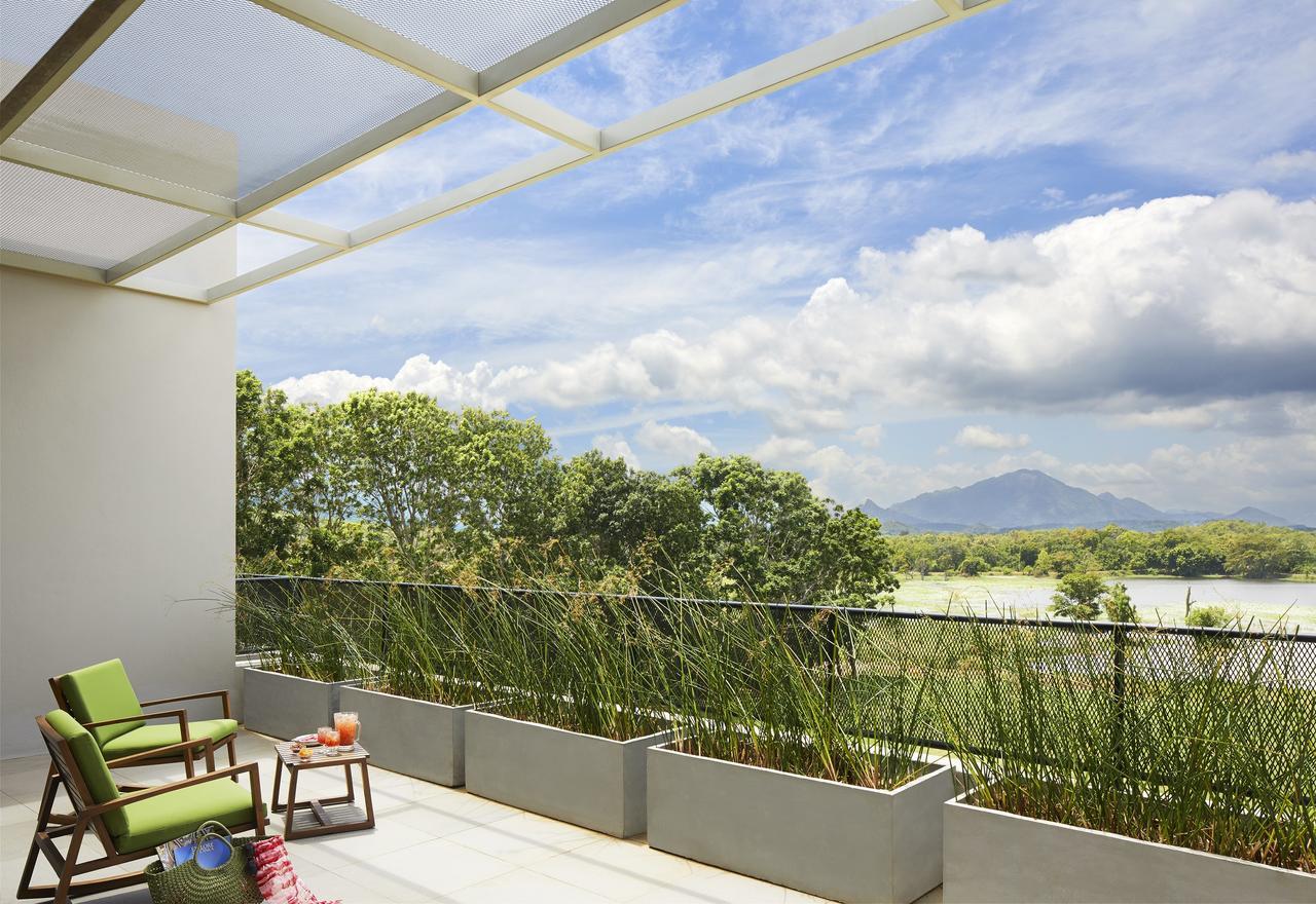 Suite - 15% off at Lu Lin restaurant & the Canopy Bar,1223625583:JPEG