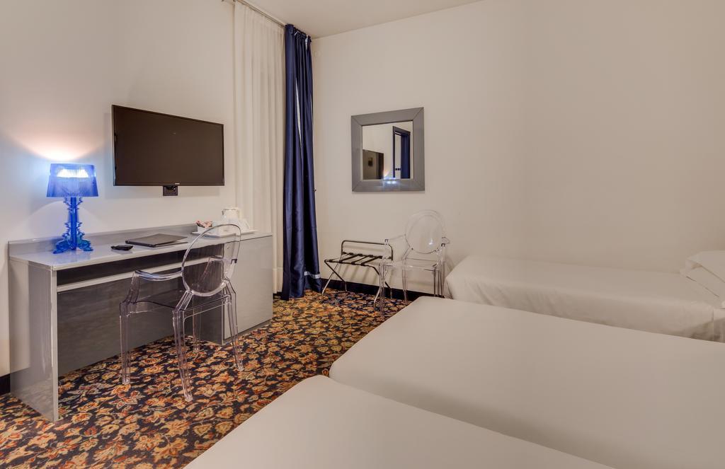 Economy Triple Room