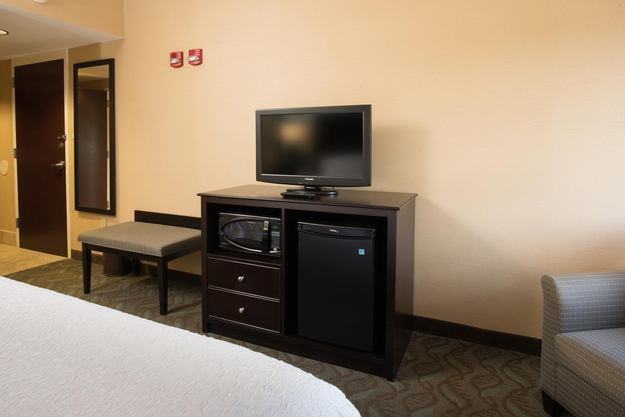Standard Queen Room with Two Queen Beds - Non Smoking