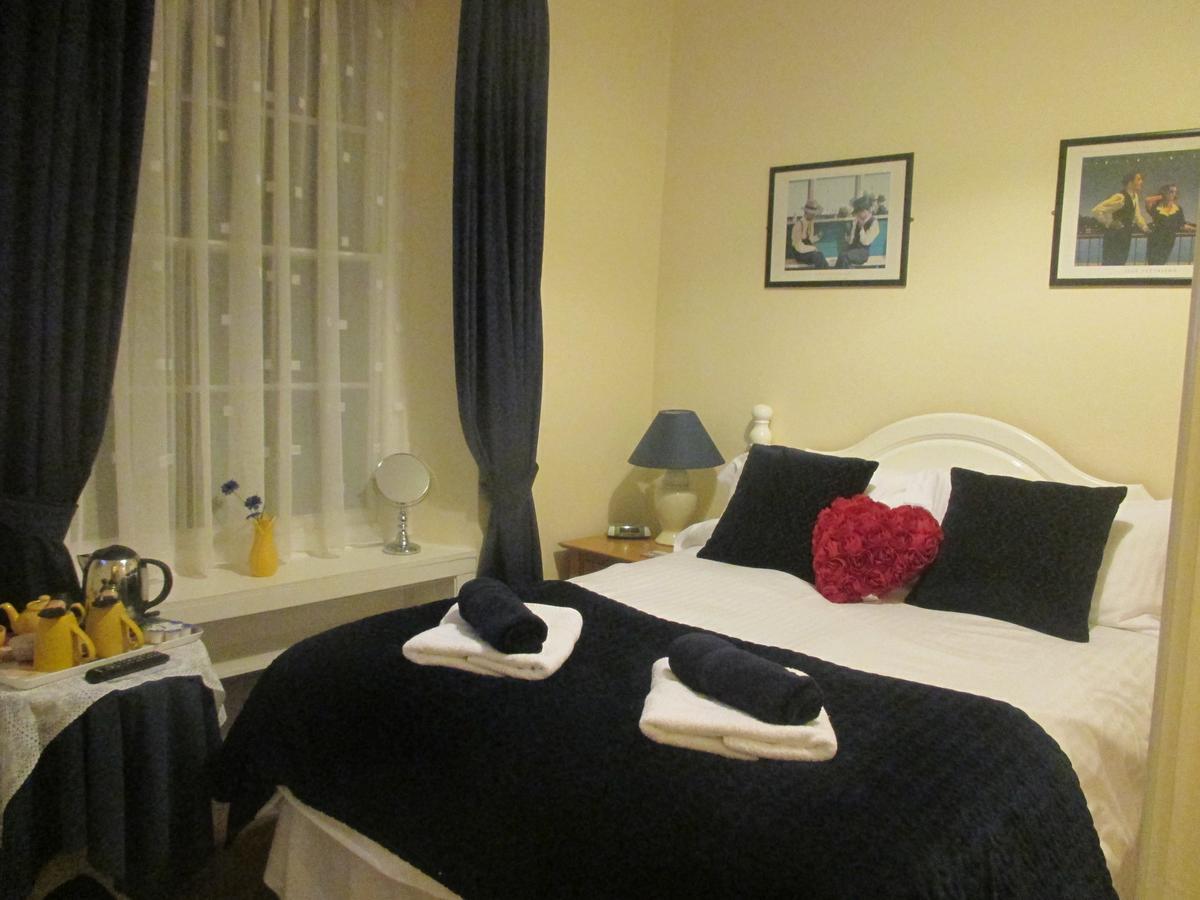 Double Room Shower