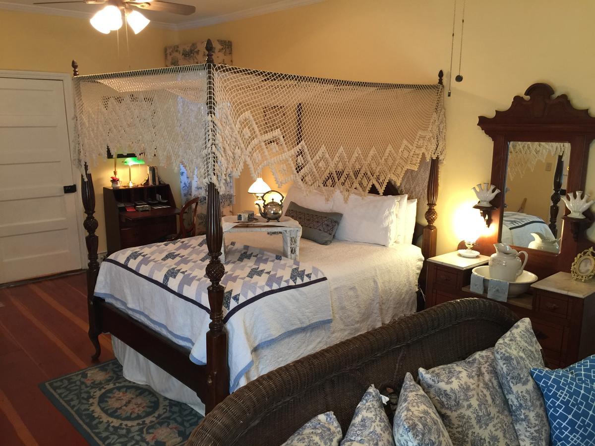 Queen Suite