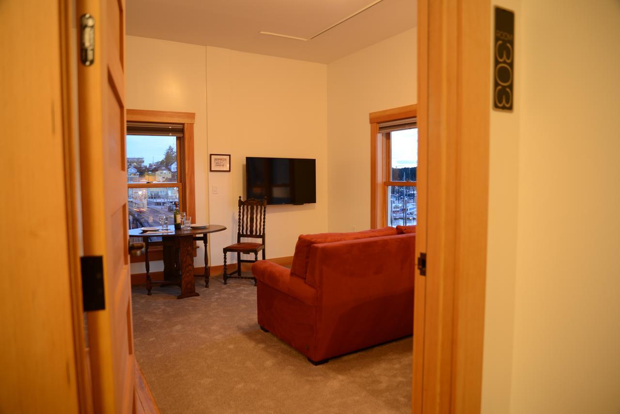 Deluxe Suite with Sea View