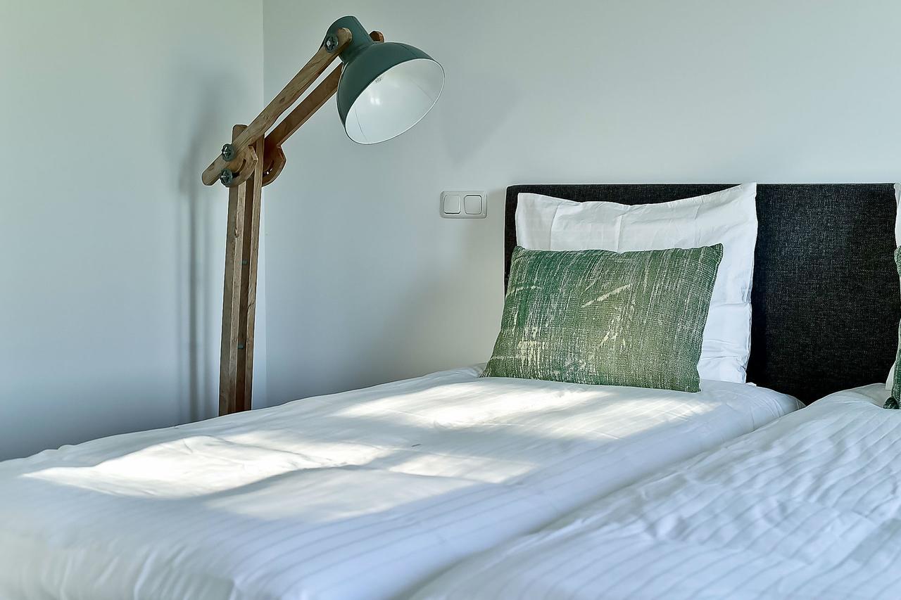 Tweepersoonskamer met Eigen Badkamer en Uitzicht op de Tuin