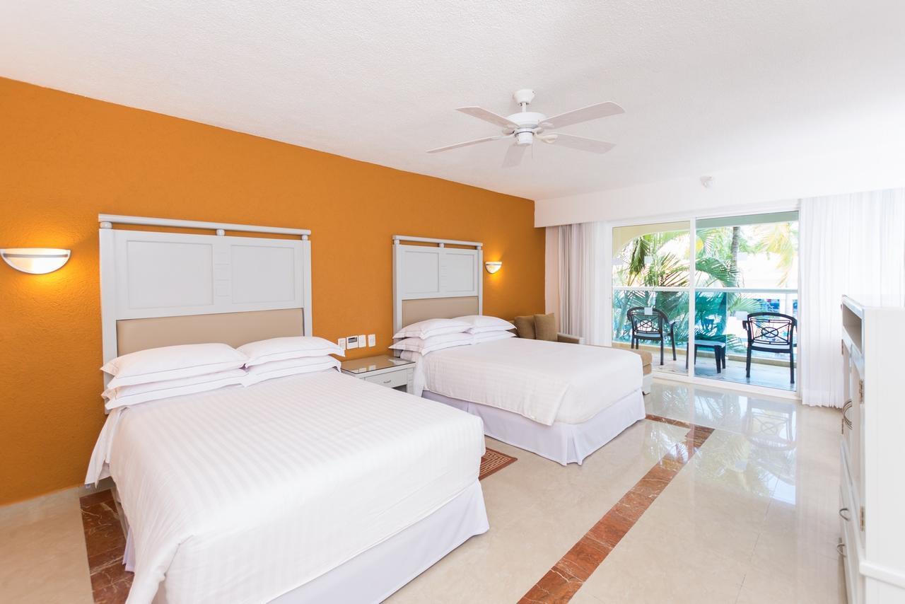 Quarto Duplo com Terraço (2 Adultos + 2 Crianças)