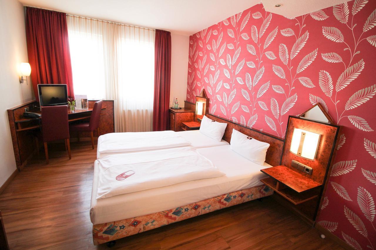 Double or Twin Room,641750613:JPEG