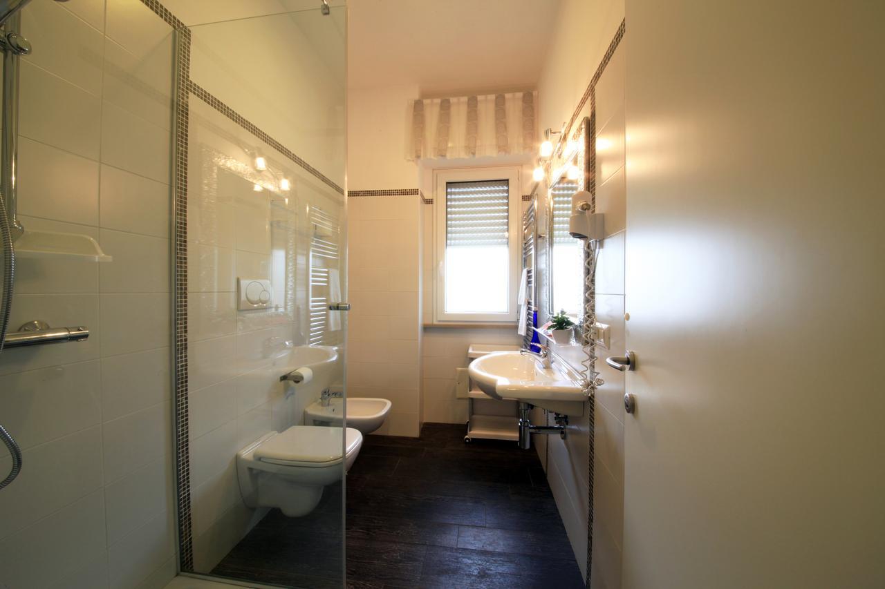 Large Single Room