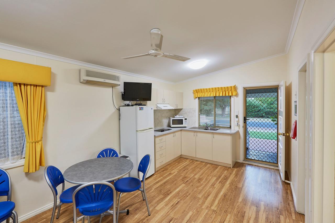 Two-Bedroom Chalet,642210423:JPEG