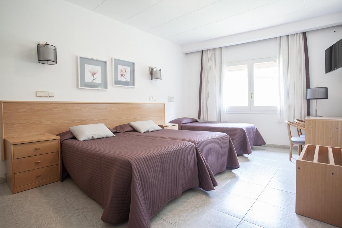 Habitación Triple (2 adultos + 1 niño)
