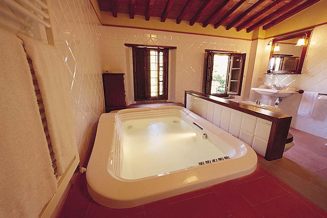 Exclusive Suite with Spa Bath