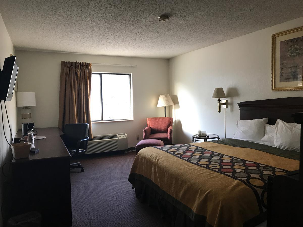 King Room - Non-Smoking
