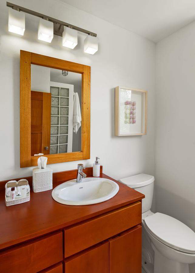 One-Bedroom Cottage- Annex