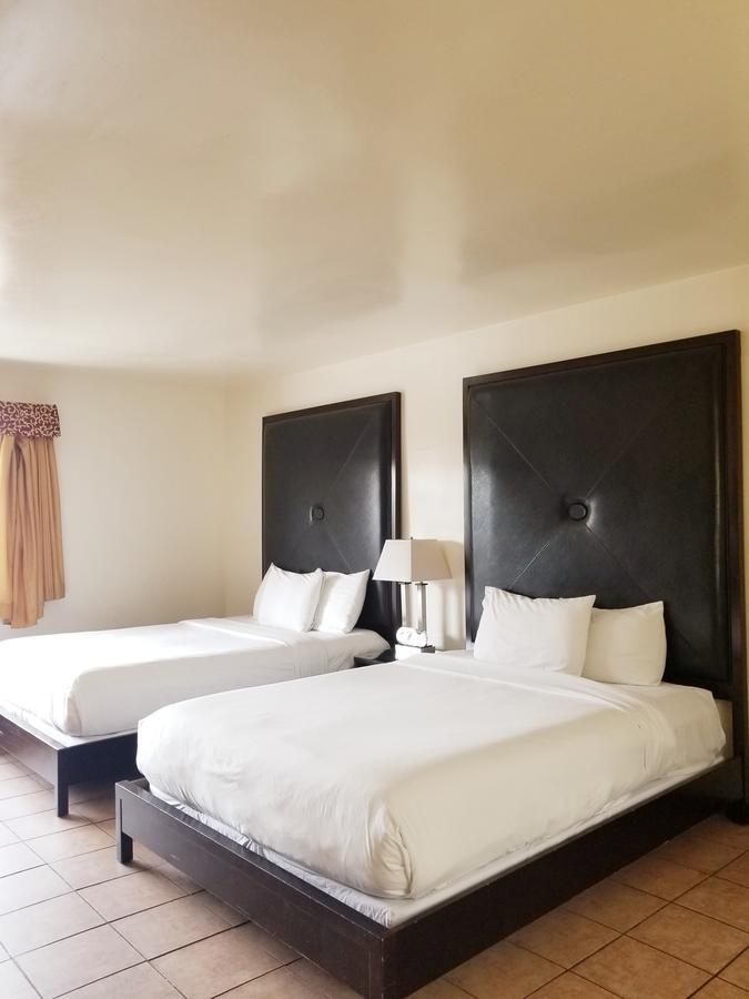 Habitación con 2 camas grandes - Adaptada para personas con discapacidad