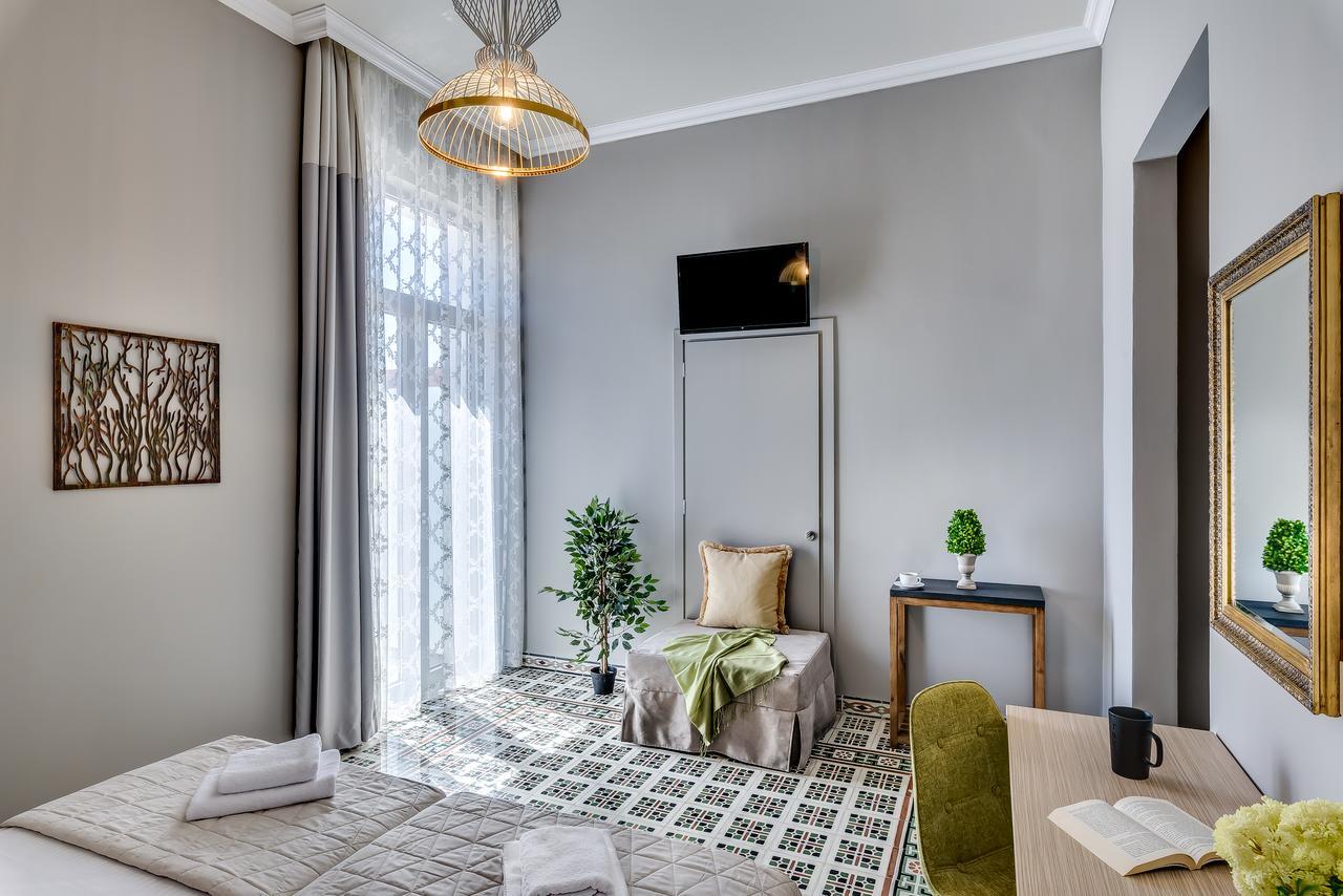 Spacious Double or Twin Room Balcony