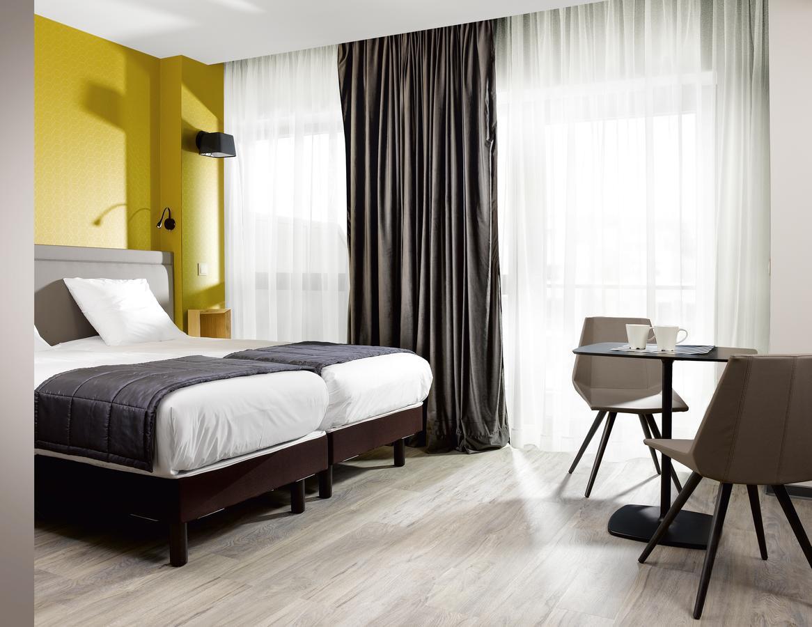 Apartment with Terrace - Twin Bed