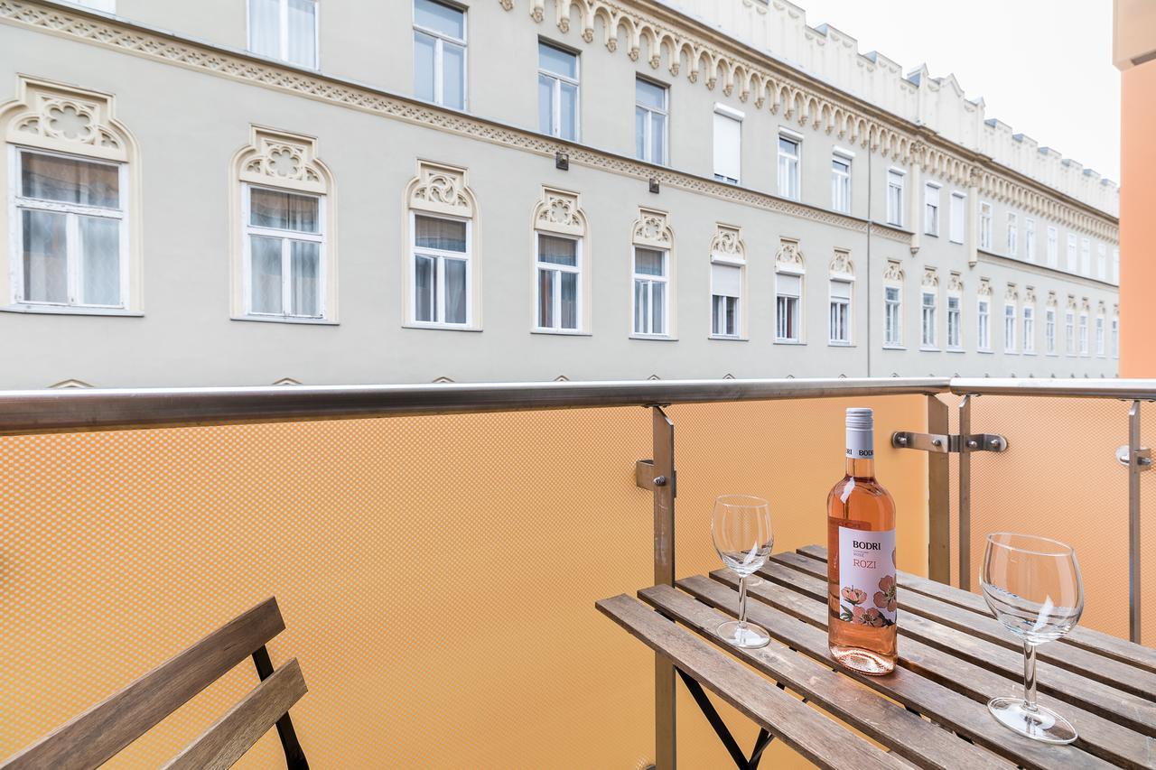Superior apartman erkéllyel