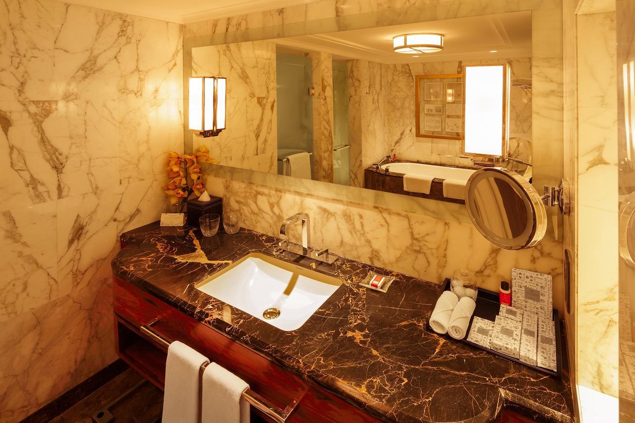 Cabana Room