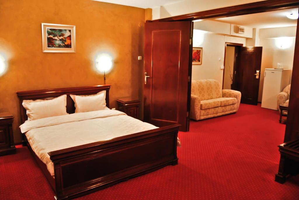 Superior One-Bedroom Suite