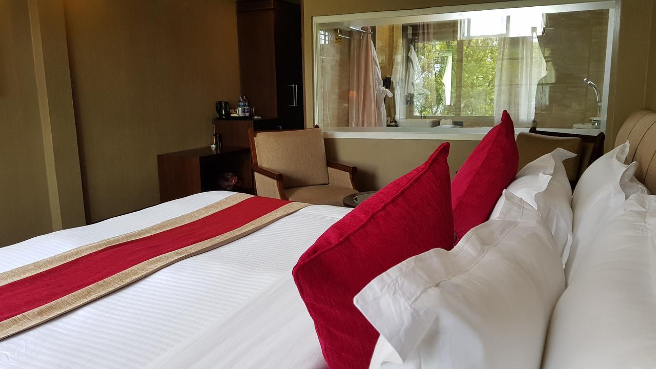 Cottage Deluxe with Bathtub and Jungle View with Free City Shuttle