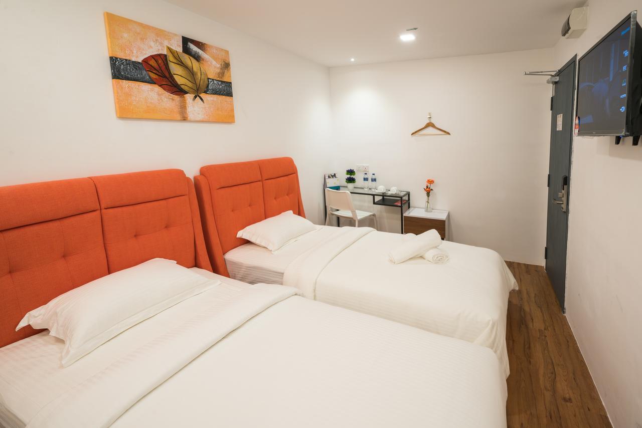 Twin Room with Private Bathroom