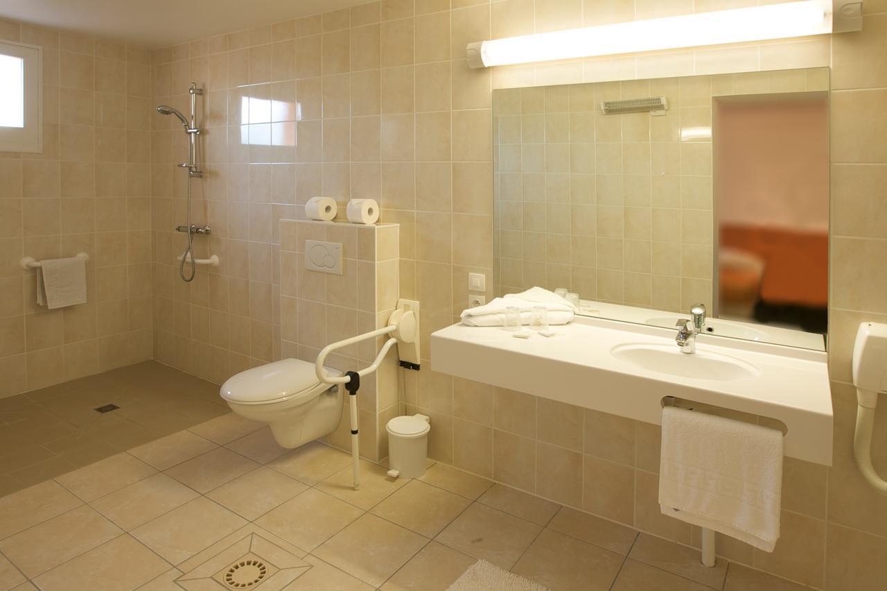 Chambre Double - Accessible aux Personnes à Mobilité Réduite