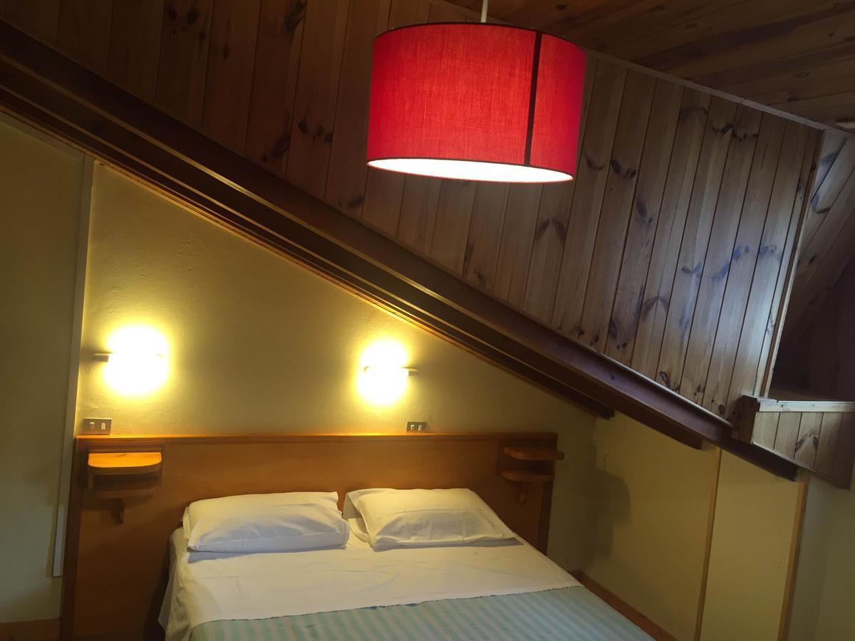 Economy Triple Room