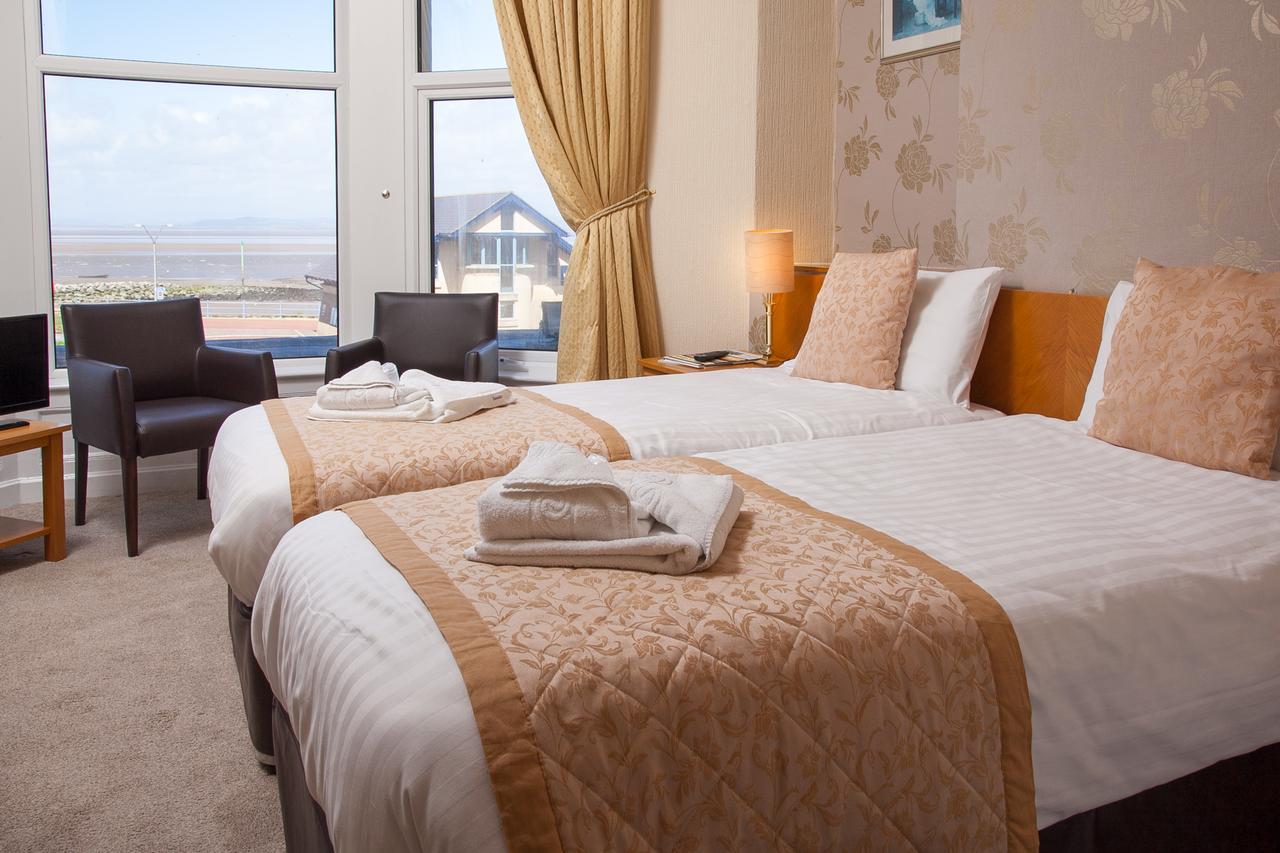 Deluxe Double or Twin Room with Sea View
