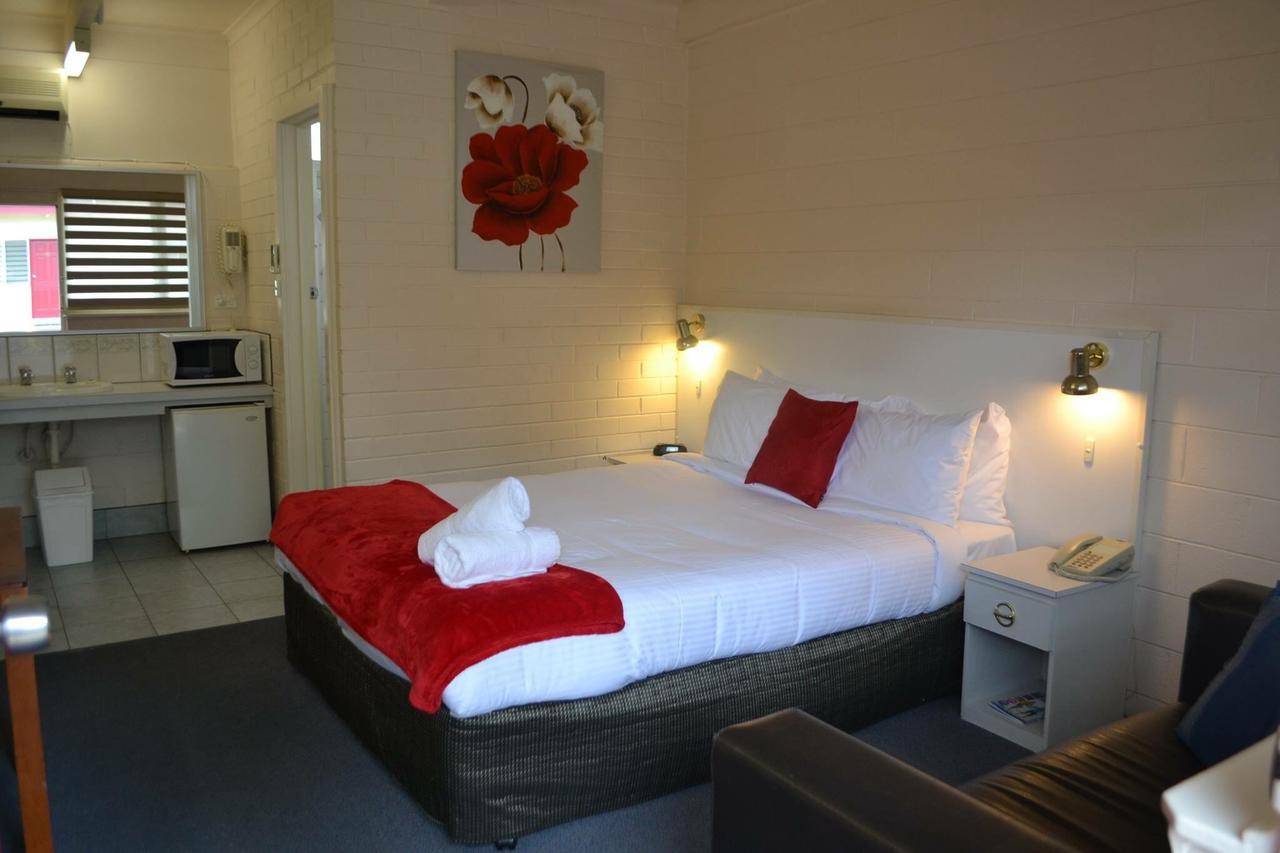 Standard Queen Room,646679043:JPEG